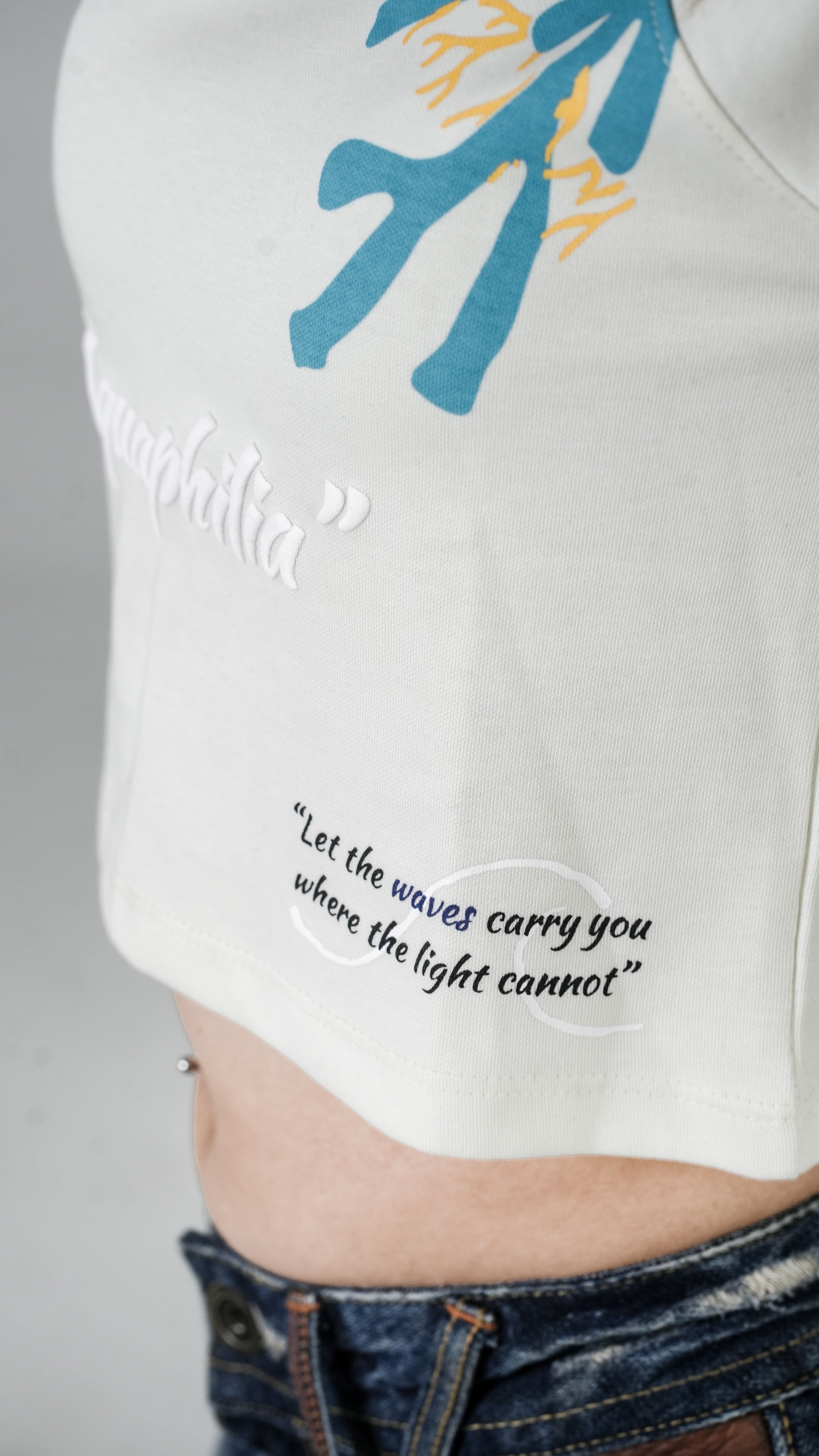 Aquaphilia cream crop top front zoomed view – THE ELEMENTZ